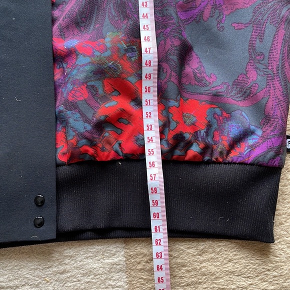 ➕ Fabletica Light Jacket Size Medium - Picture 8 of 12